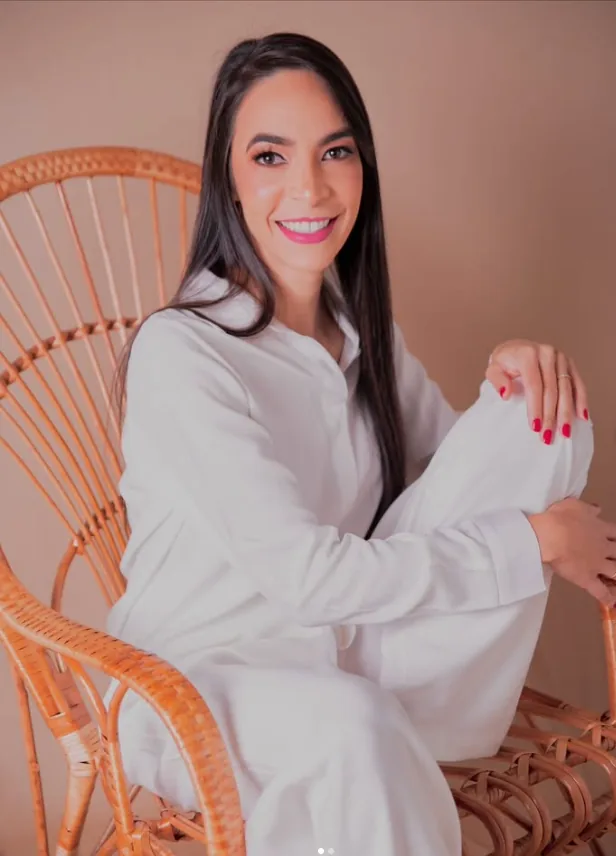 Sara Damares, fisioterapeuta e especialista em LPF